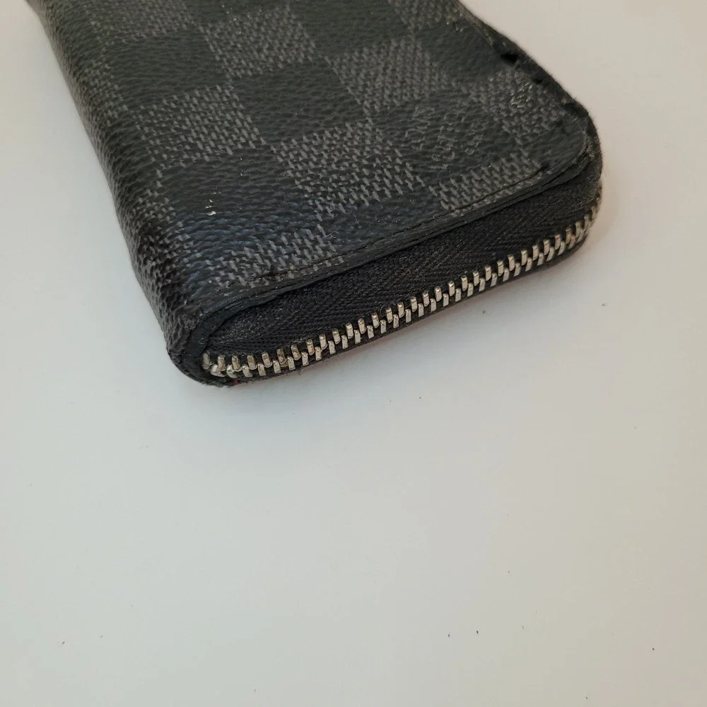 Louis Vuitton Damier Graphite Zippy Coin Purse Wallet Black Grey N63076